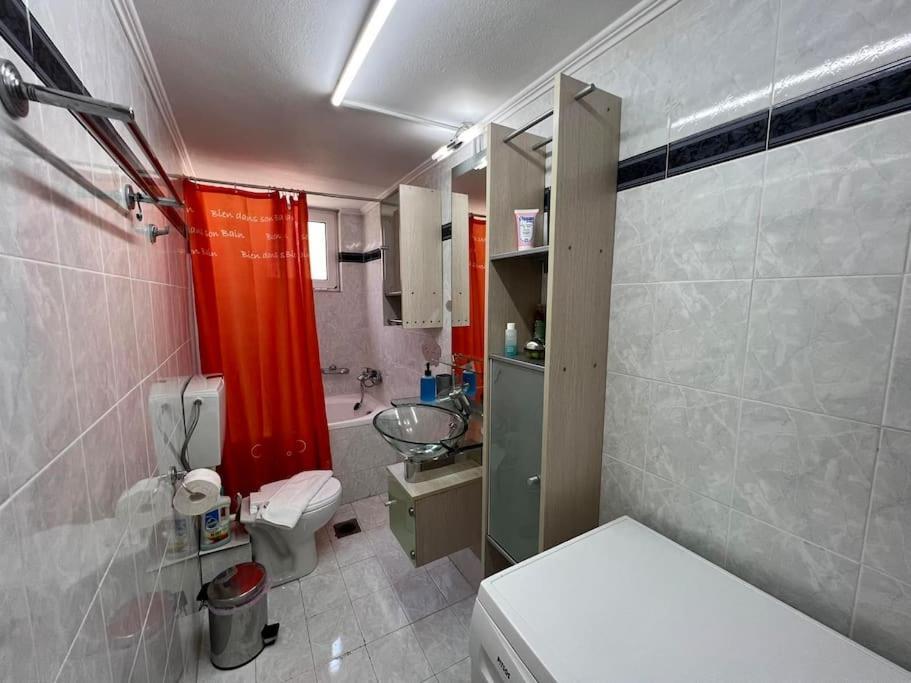 Local Apt Near City Lights 2 Ираклион Экстерьер фото