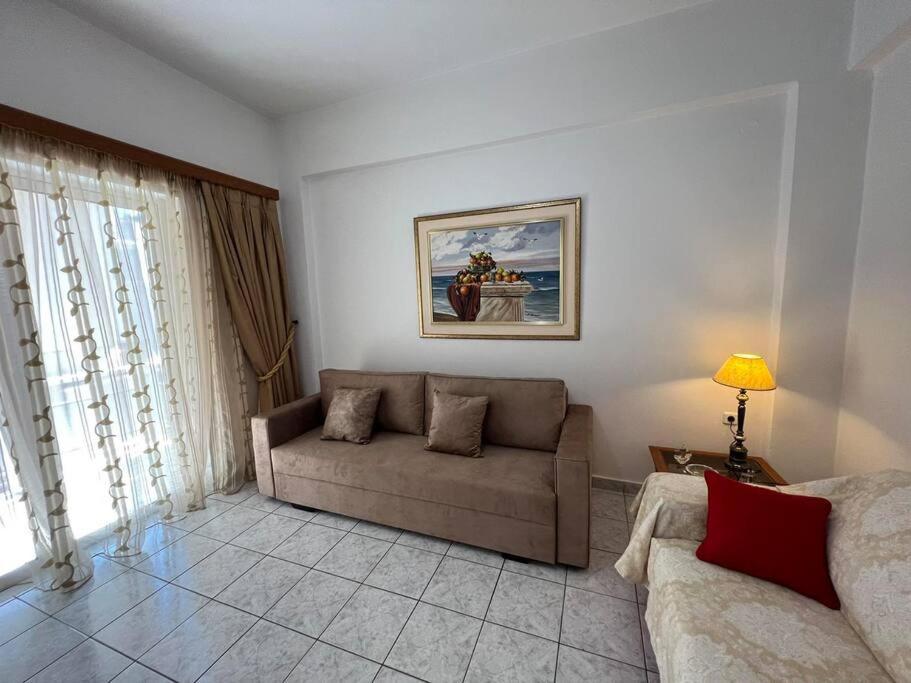 Local Apt Near City Lights 2 Ираклион Экстерьер фото